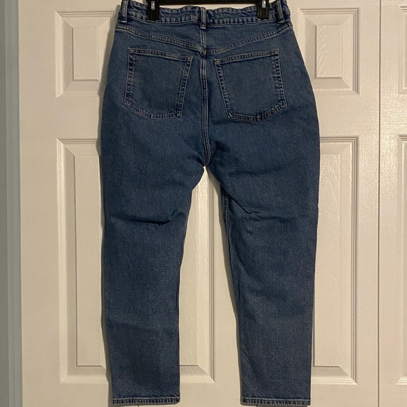 H&M Women's High Rise Blue Jeans - Picture 3 of 3